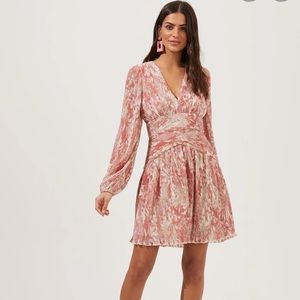 FLORAL LONG SLEEVE PLISSE WRAP FRONT DRESS